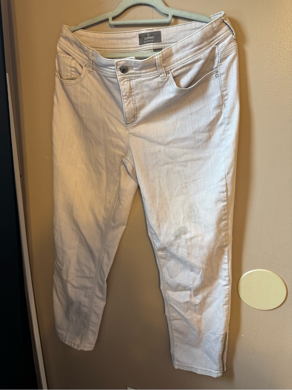 Chico's Cream Ankle-Length Straight Jeans